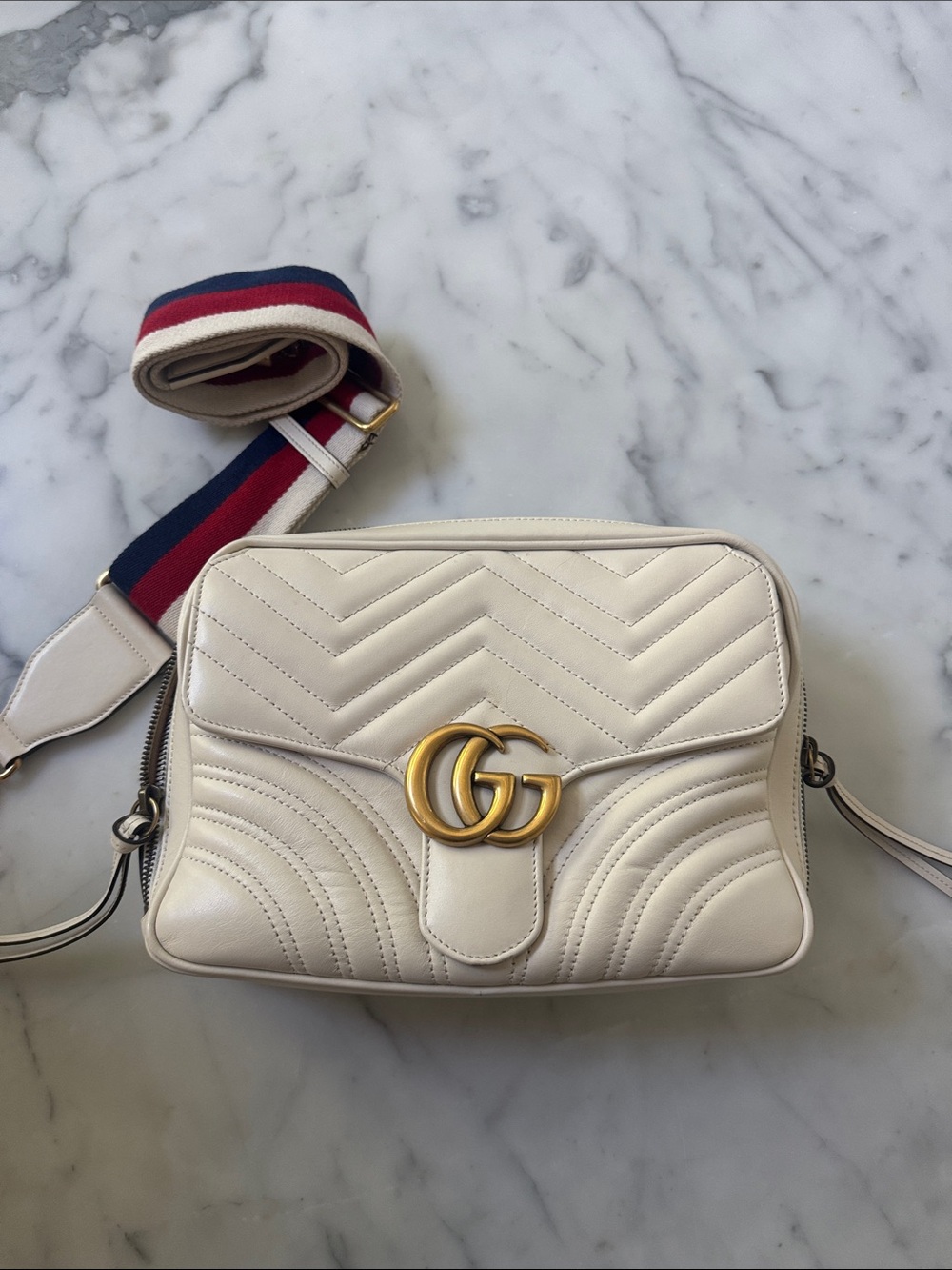 Gucci Marmont Top Handle handbag and strap - Picture 2 of 9